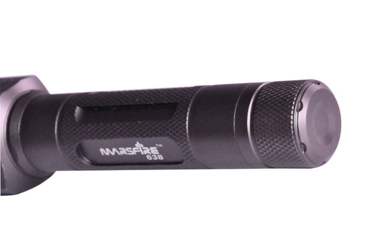 Ο cOem/ο ODM 400lumen οδήγησε τον τακτικό φακό για το κυνήγι/την έρευνα/την κατάδυση