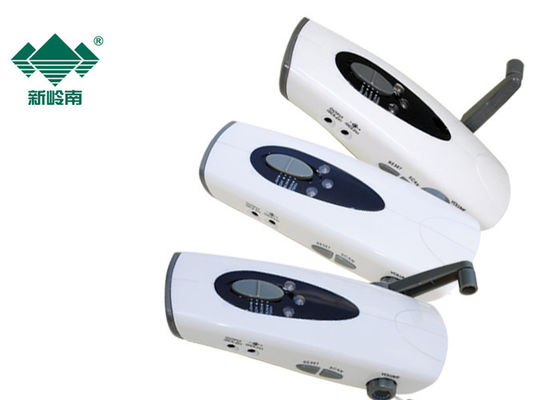 Επανακαταλογηστέο οδηγημένο Handcrank ραδιόφωνο φακών για την έκτακτη ανάγκη με τον τηλεφωνικό φορτιστή